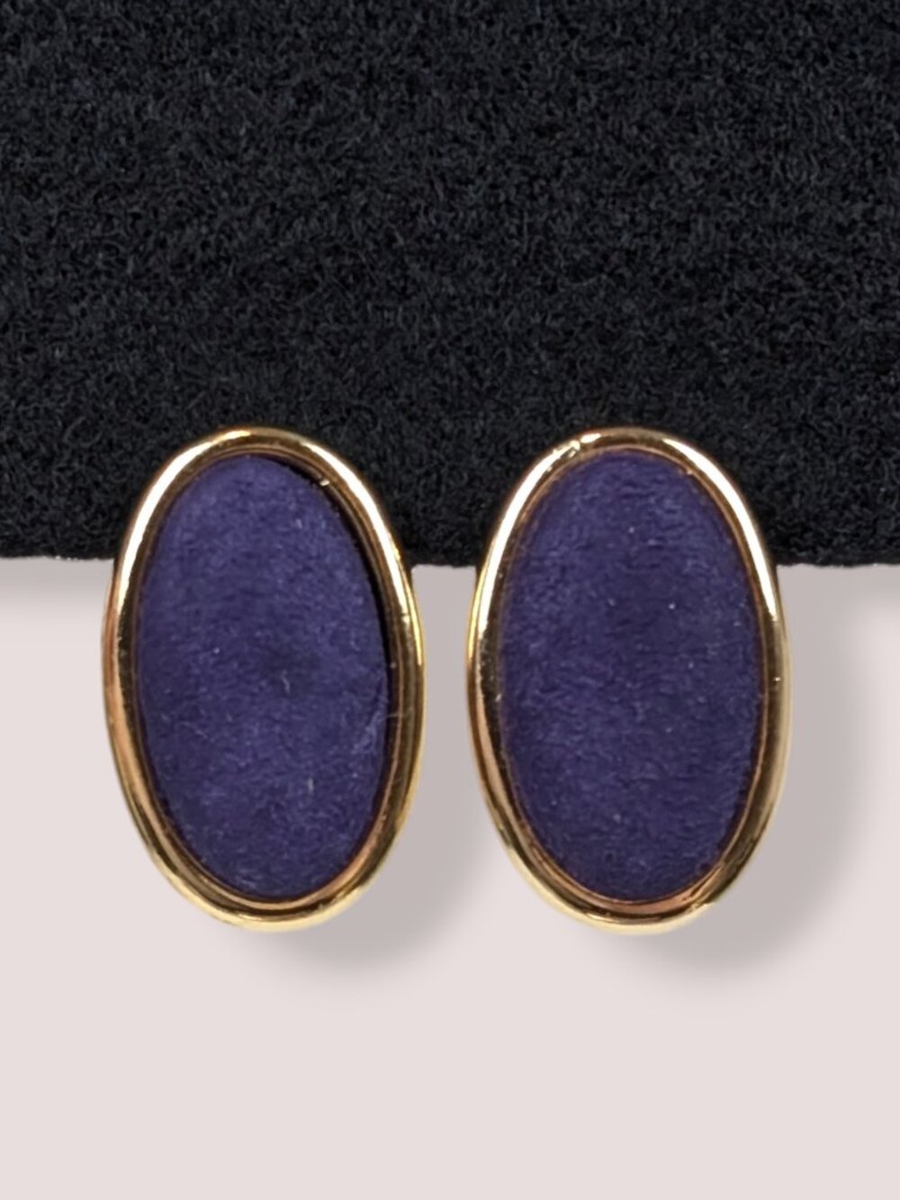 Dauplaise Purple Oval Earrings